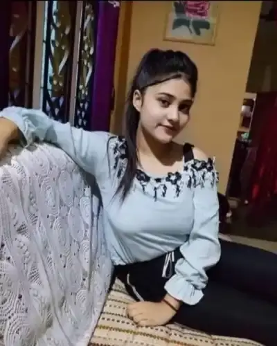 Call Girls Service in Lunawada